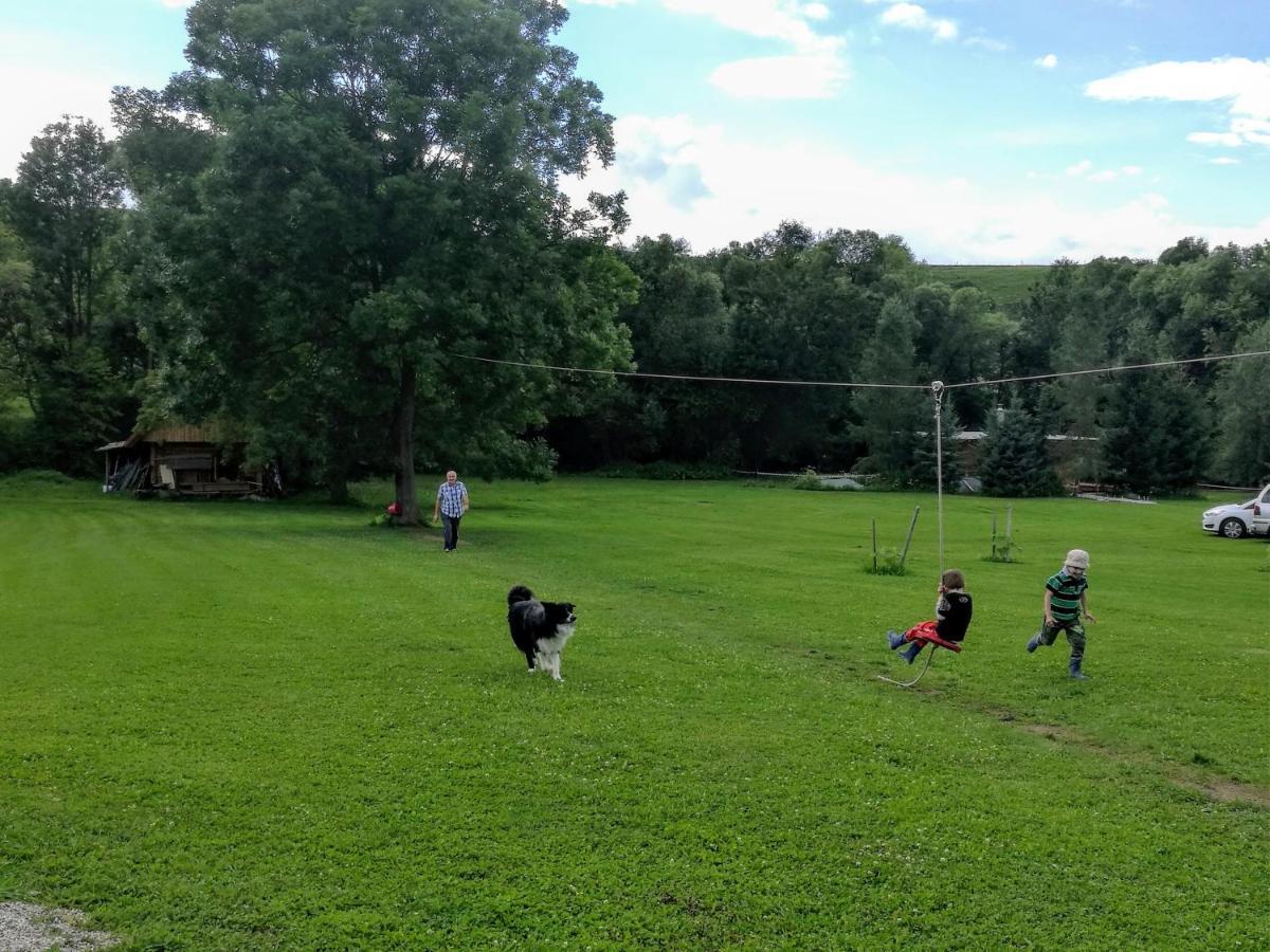 Bešeňová Holiday Rajヴィラ エクステリア 写真